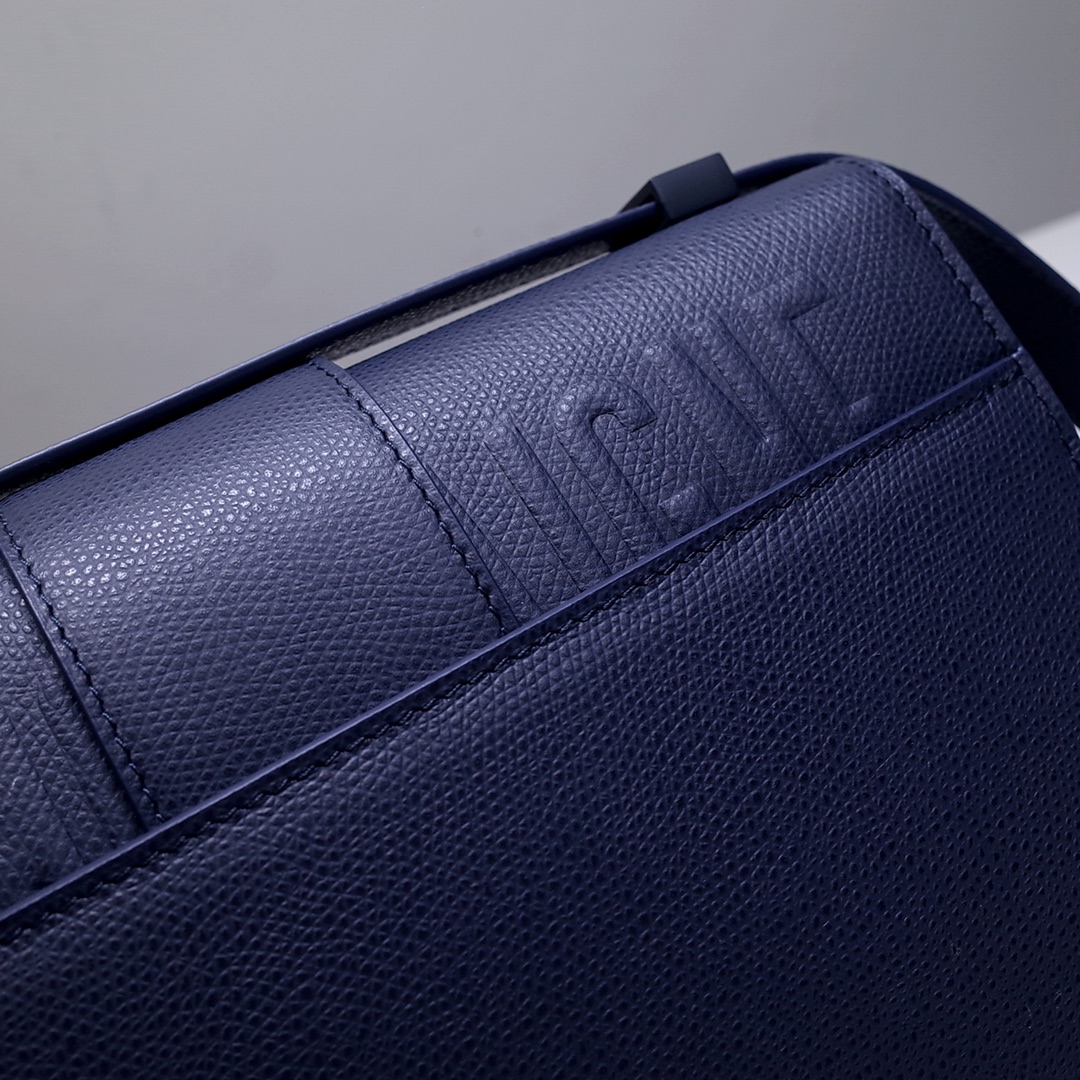 30 Montaigne Bag Dark Blue Grained Calfskin